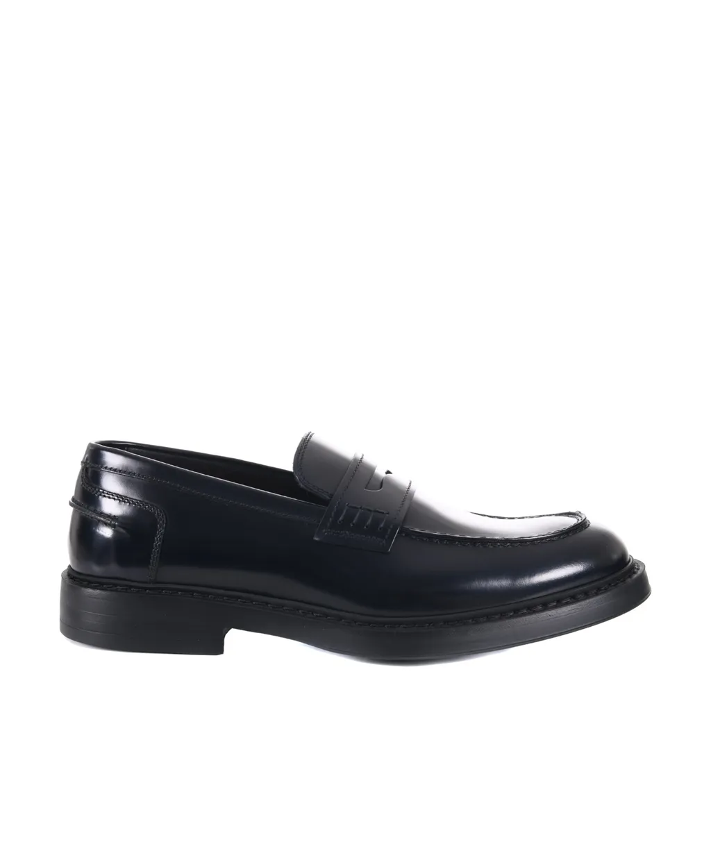 Doucal's High-Shine Slip-On Loafers