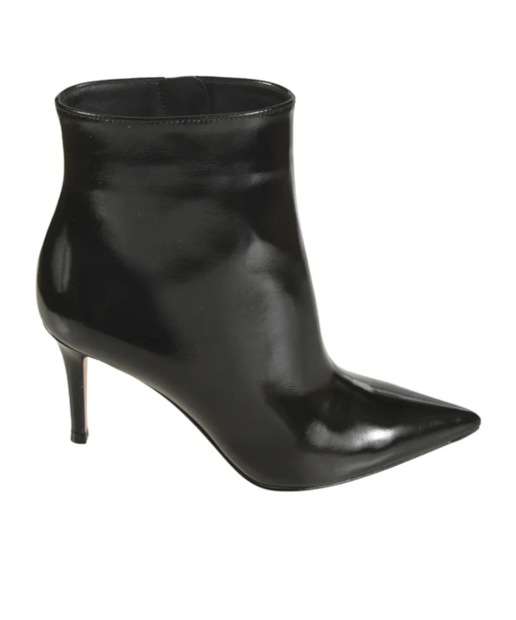 Gianvito Rossi Pointed-Toe Ankle Boots