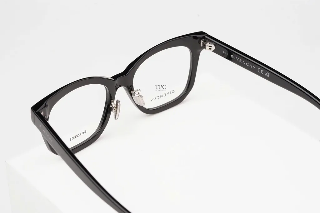 Full Frame Plain Mirror