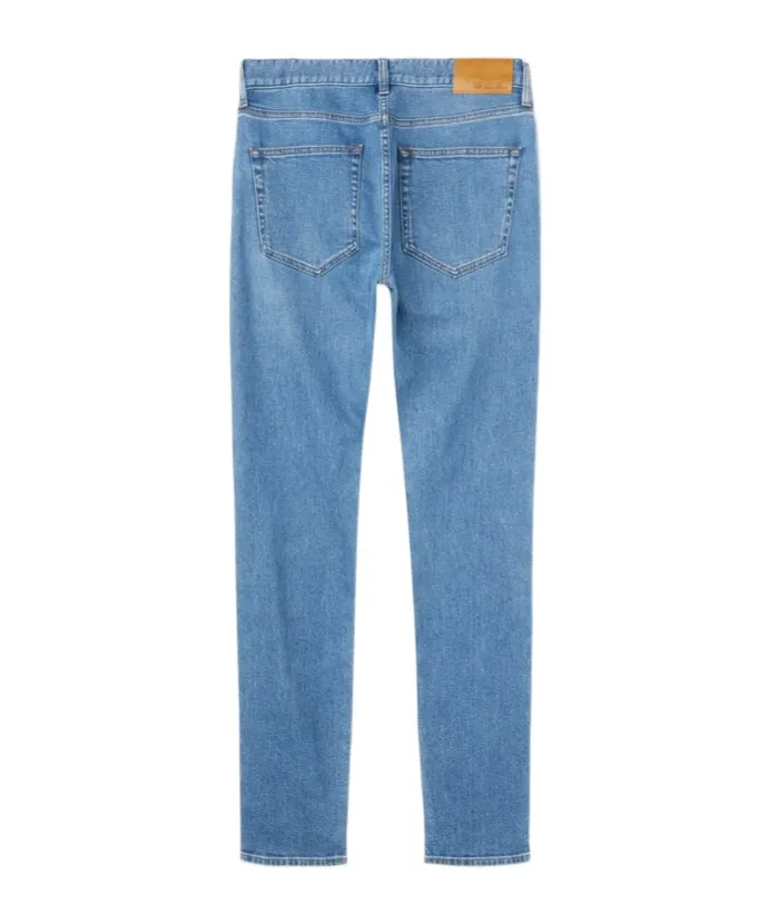 Belt-Strap Jeans