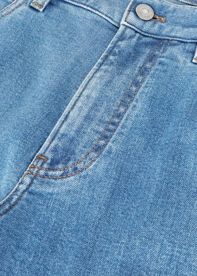 Belt-Strap Jeans