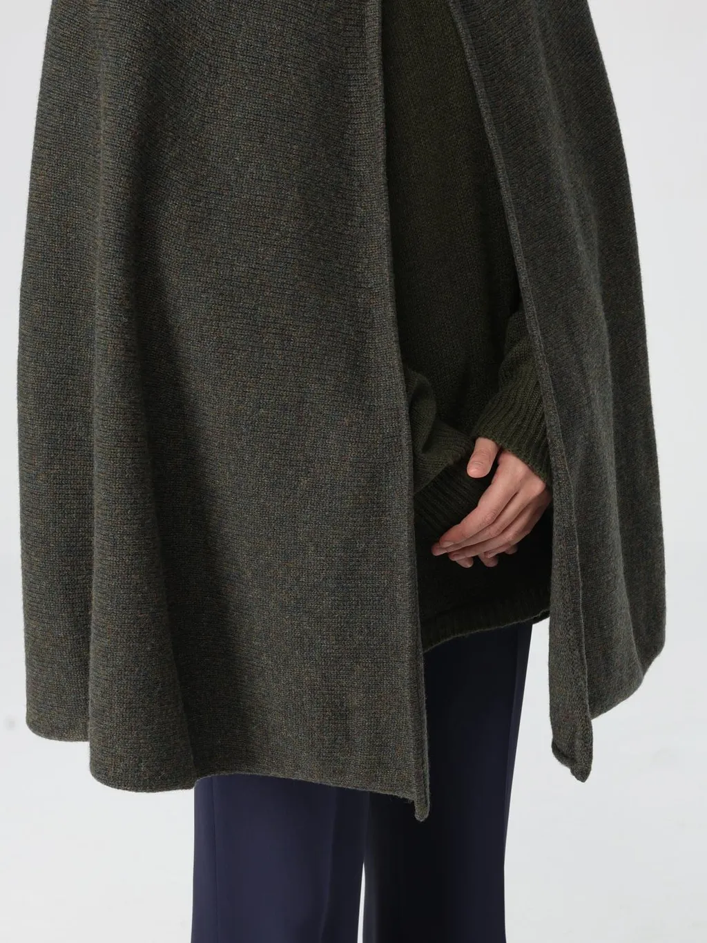 Stand-Up Collar Knitted Cape