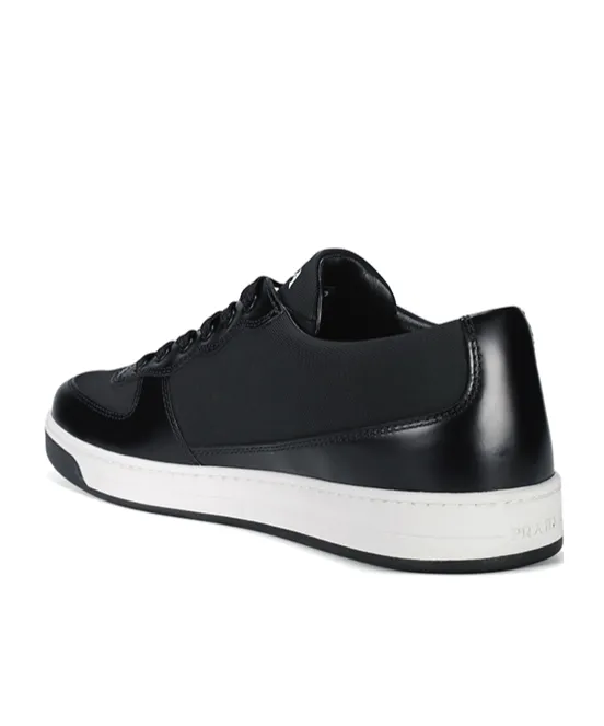 Round Head Low-Cut Sneakers