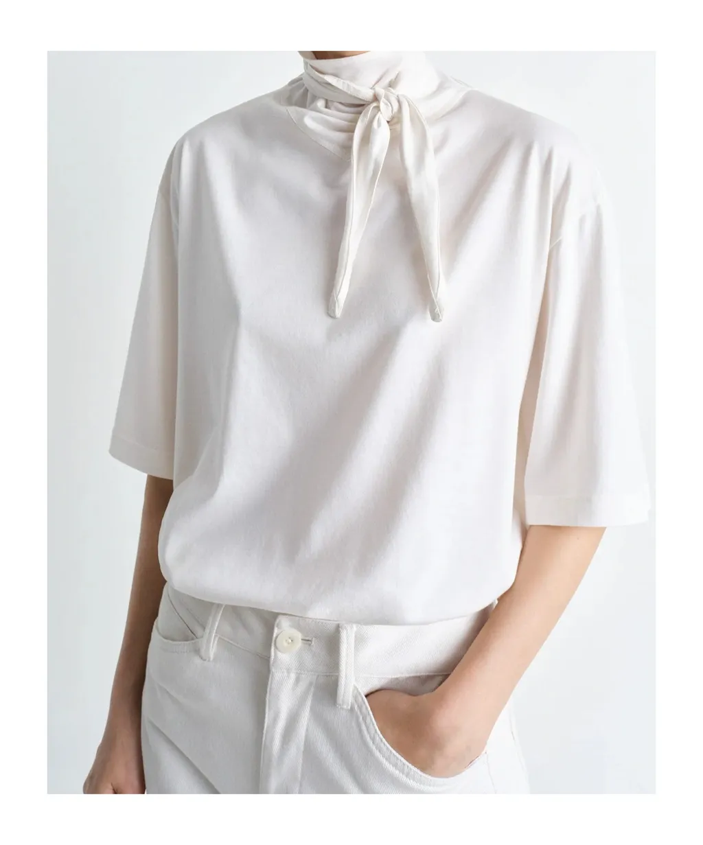 Scarf T-Shirt