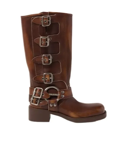 Round-Toed Boots