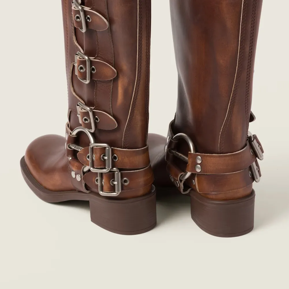 Round-Toed Boots