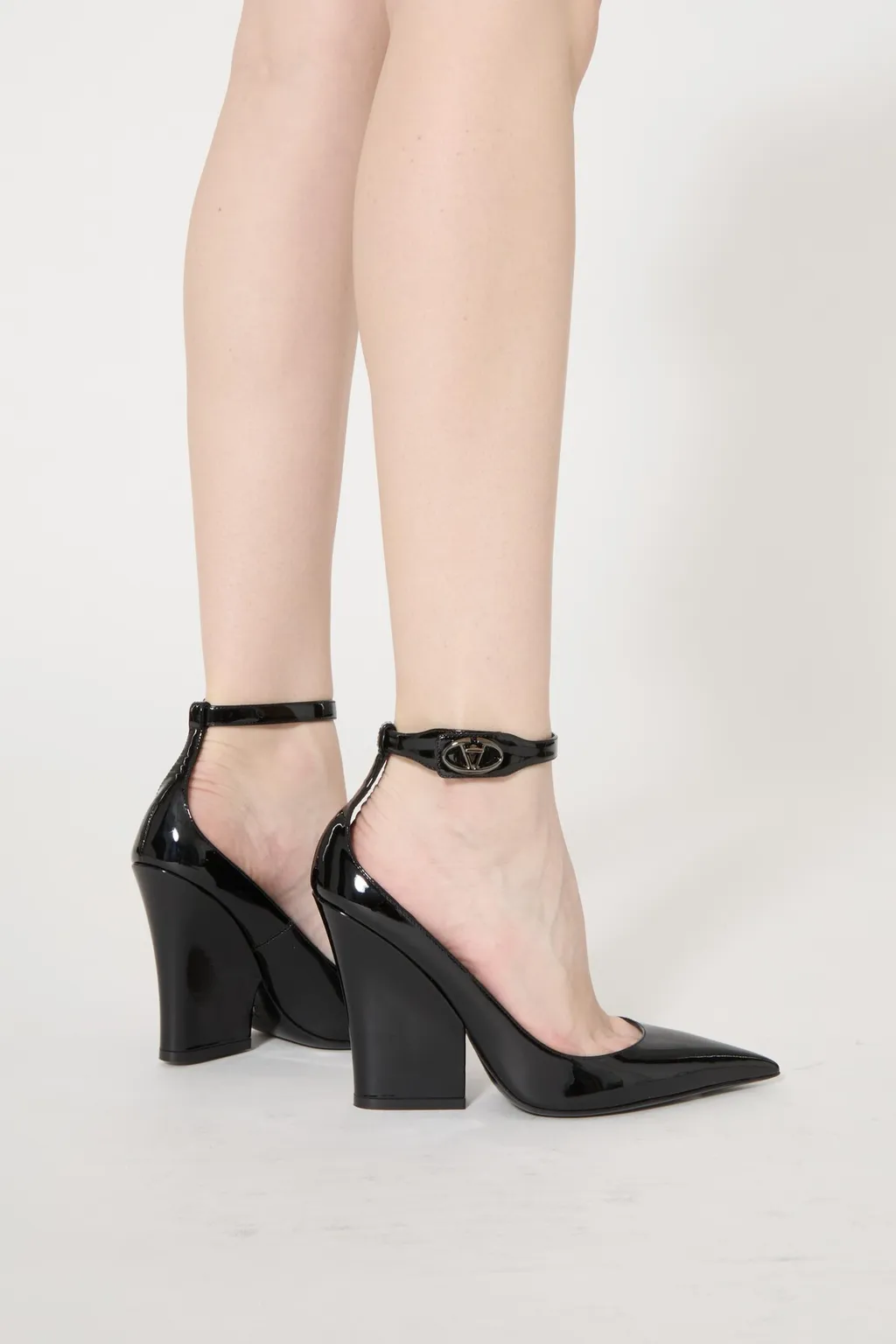 Valentino Logo Plaque Pointed Toe Pumps
