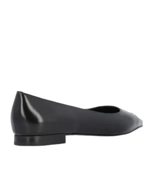 Toe-Embellished Leather Ballerina Shoes