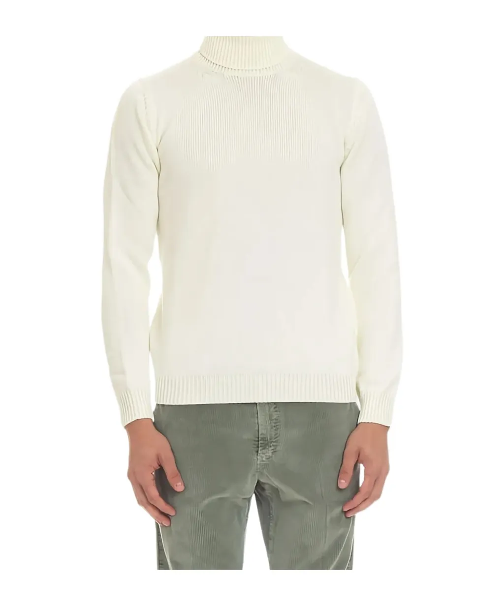 High-Neck Long-Sleeved Sweater