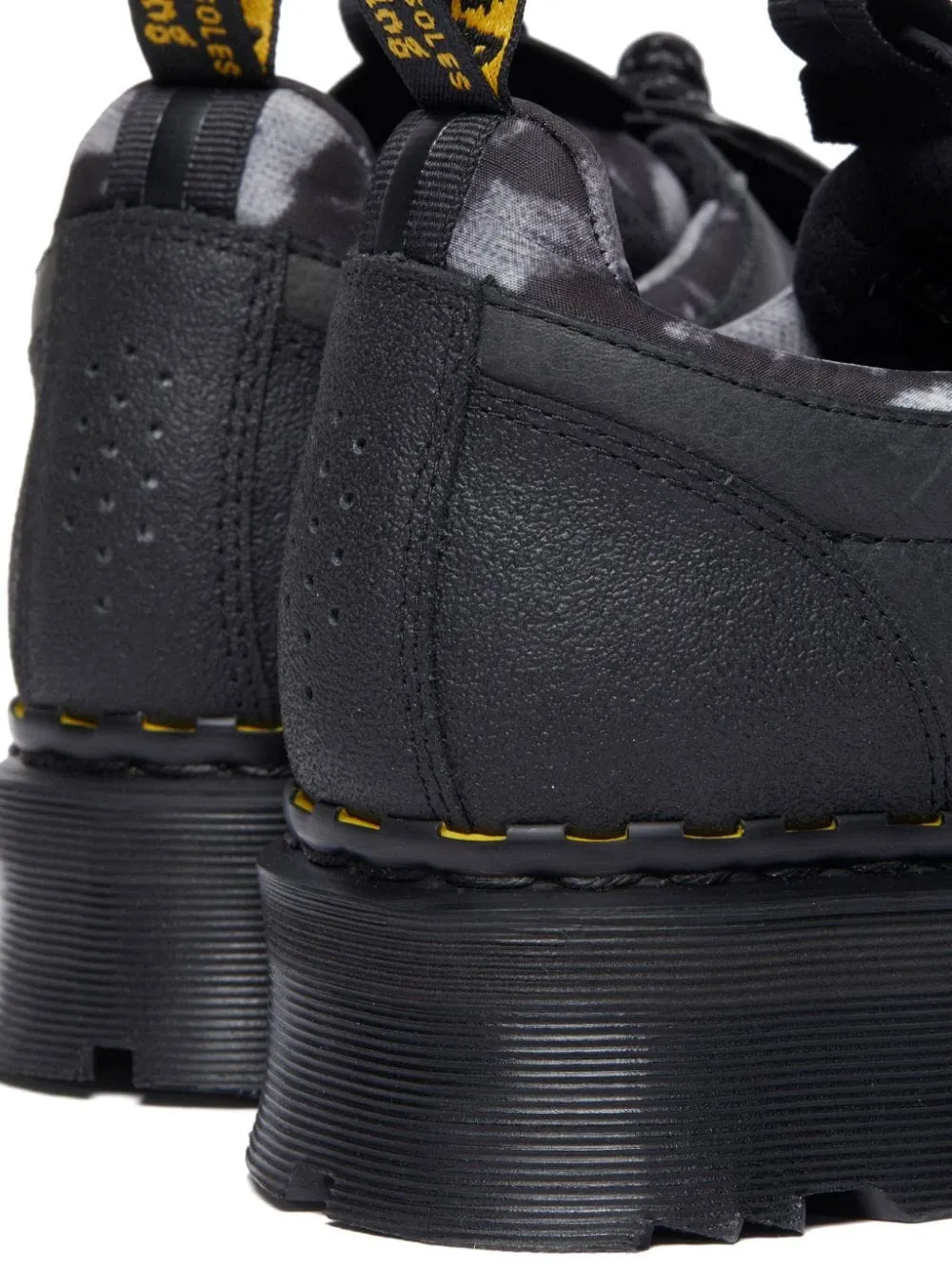 Lacing Casual Shoes
