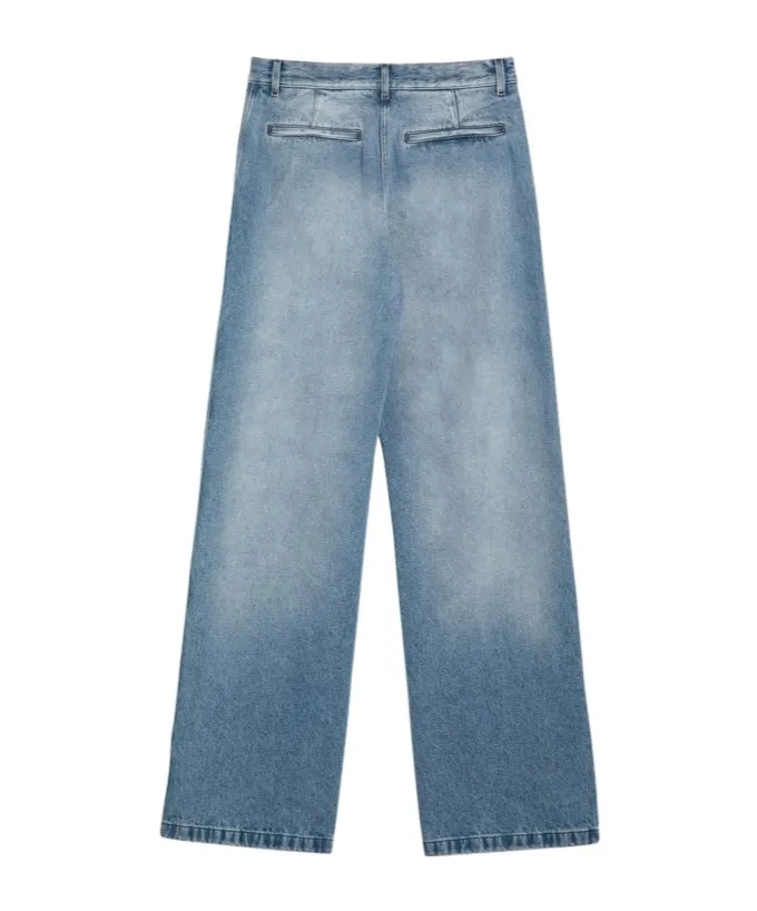Belt-Loop Jeans