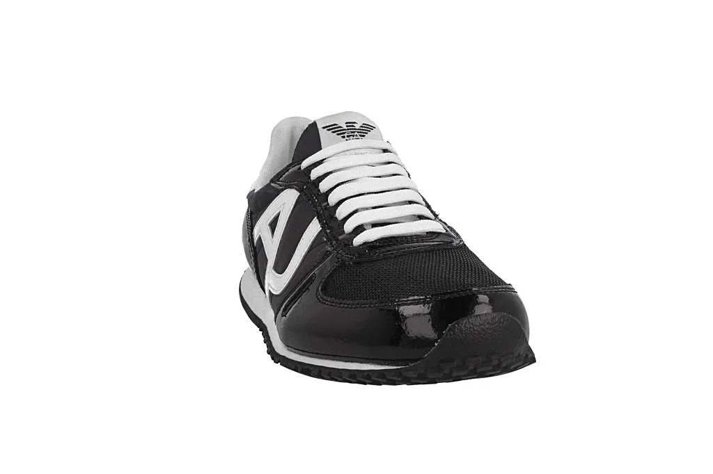 Logo Details Casual Sneakers