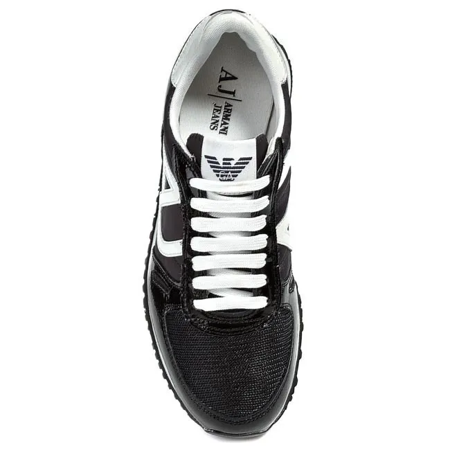 Logo Details Casual Sneakers