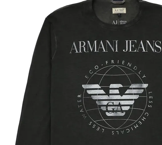 Logo Details Long-Sleeved T-Shirt