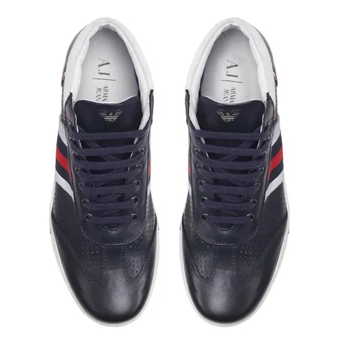 Logo Details Casual Sneakers