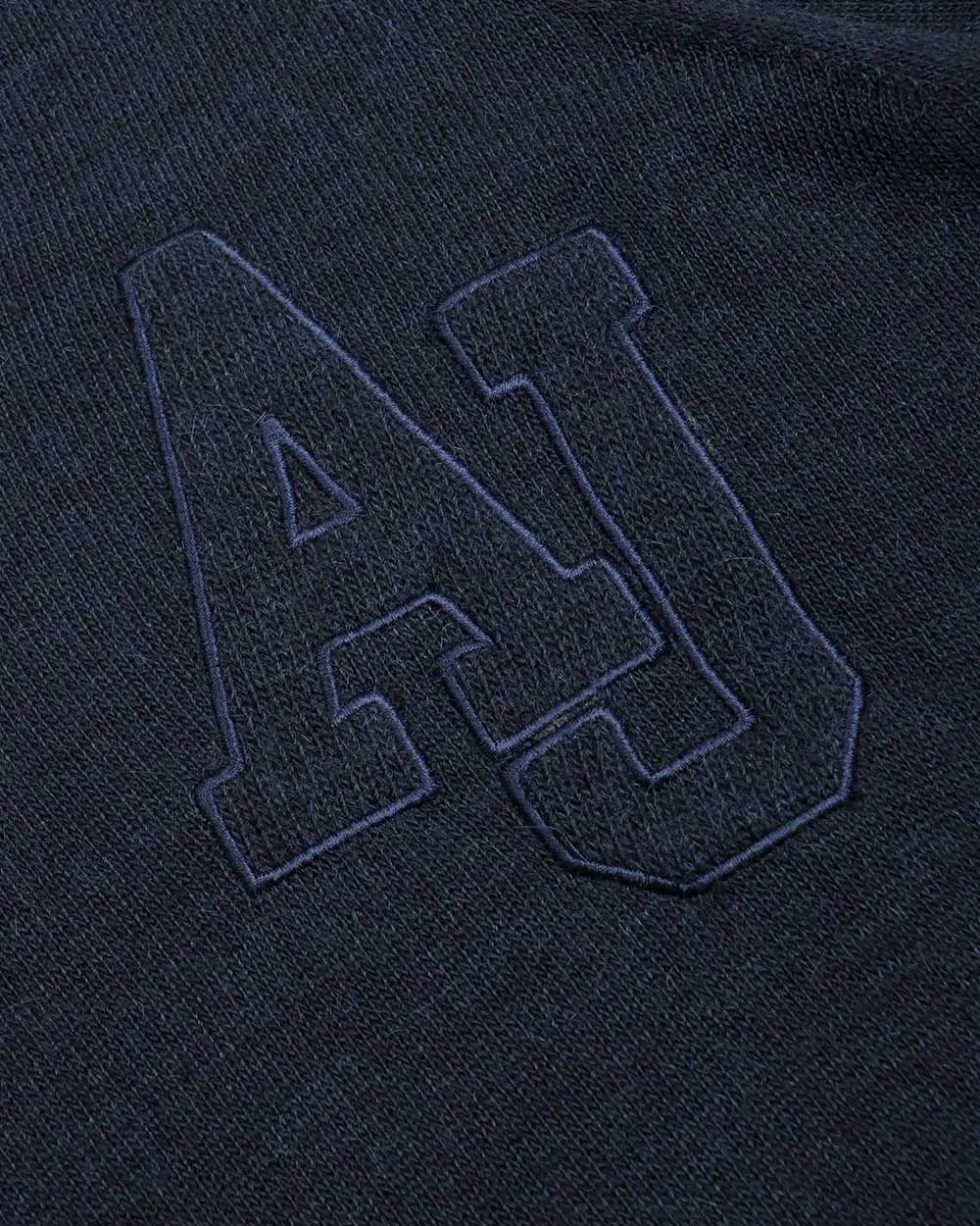 V-Neck Long-Sleeved Pullover