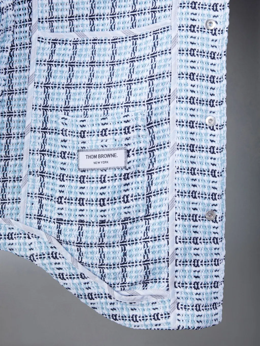 Long-Sleeve Button-Fastening Shirt