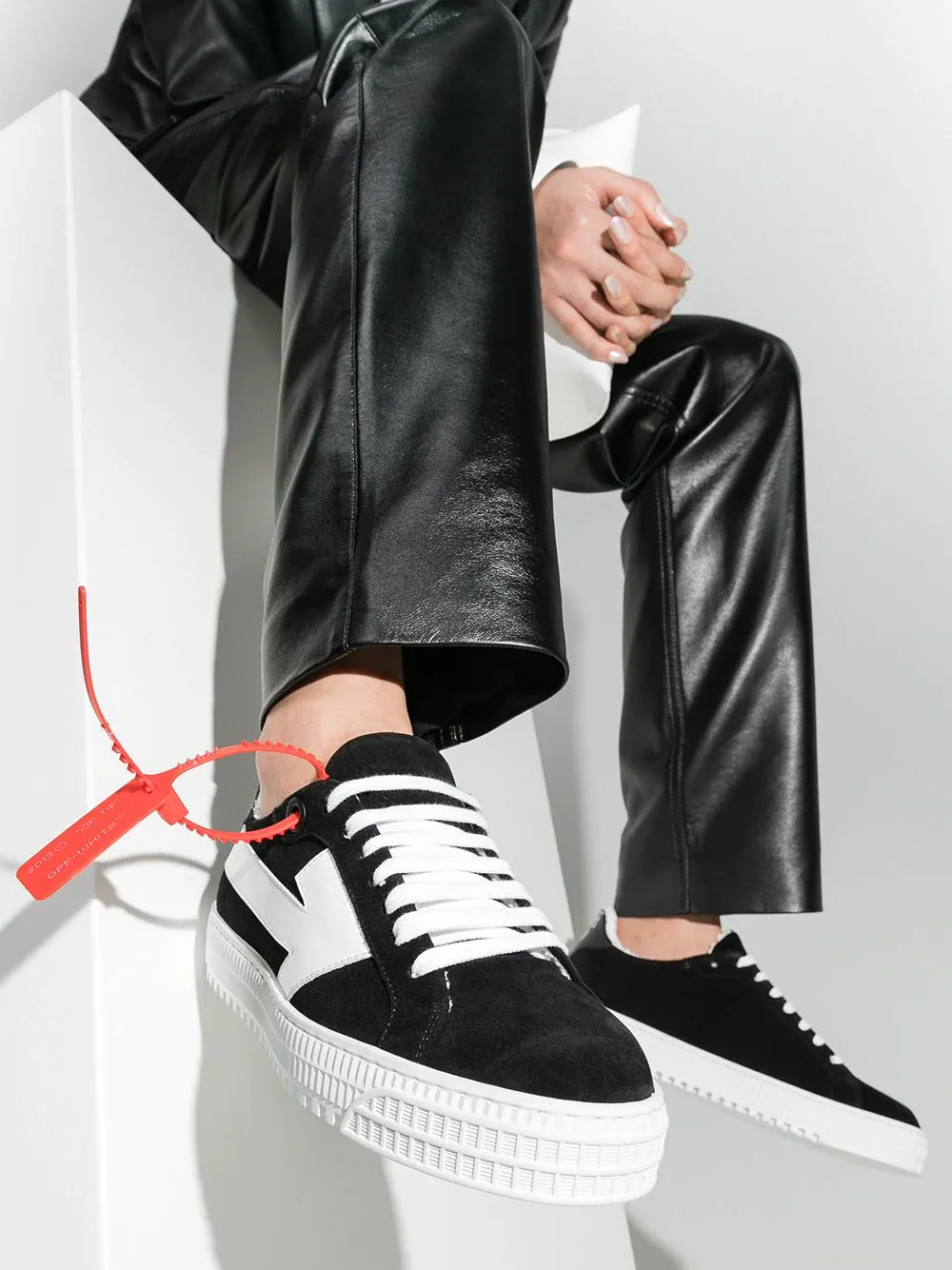 Arrow Logo Sneakers
