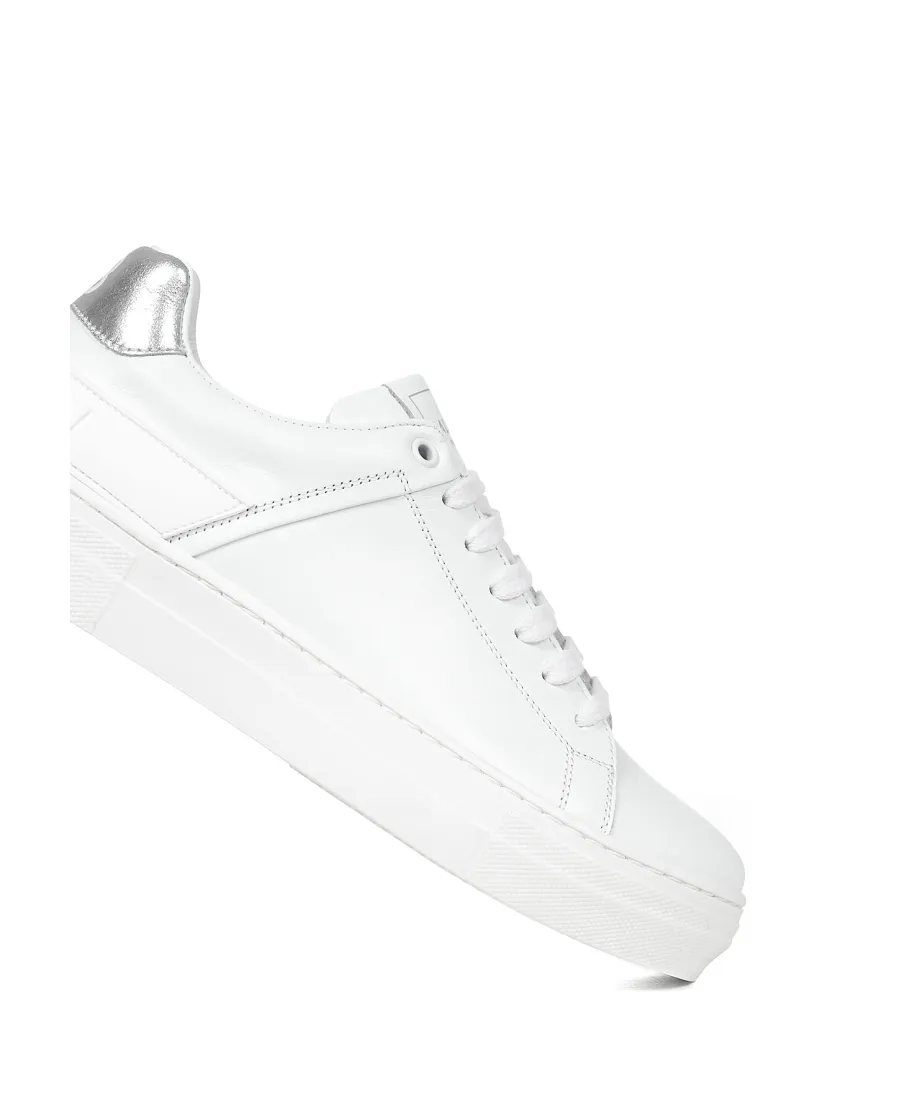Round Head Low-Cut Casual Sneakers