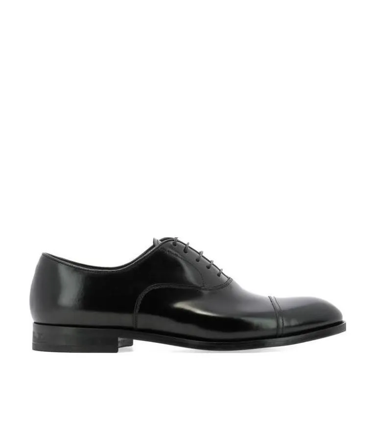 Doucal's Almond Toe Lace-Up Oxford Shoes
