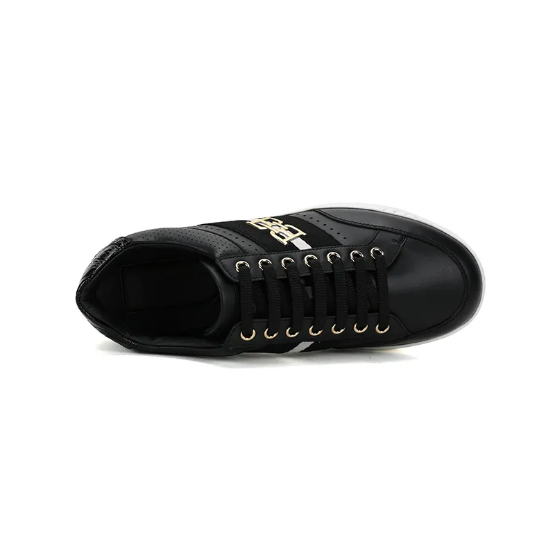Logo-Plaque Low-Top Sneakers