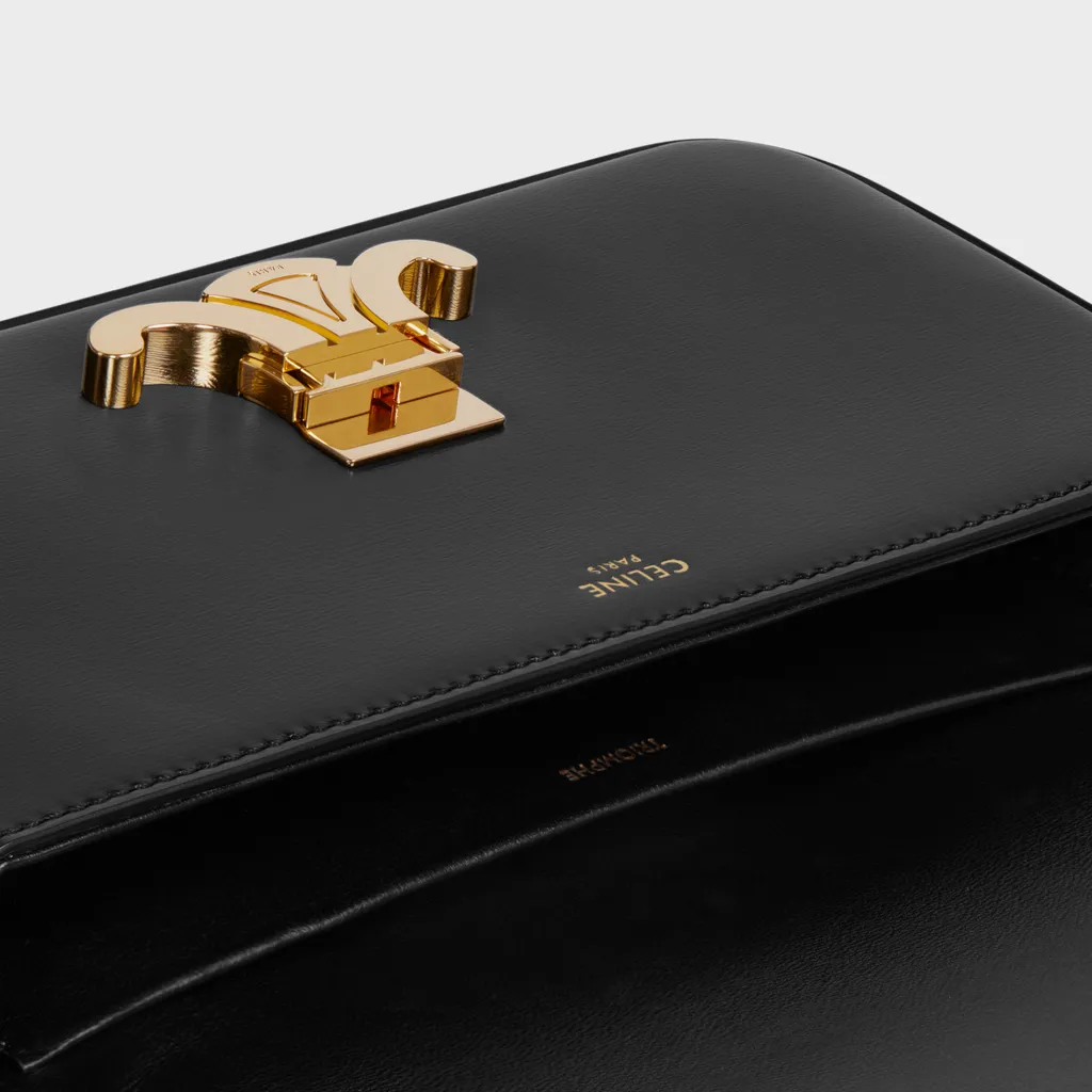 Triomphe Shoulder Bag In Shiny Calfskin