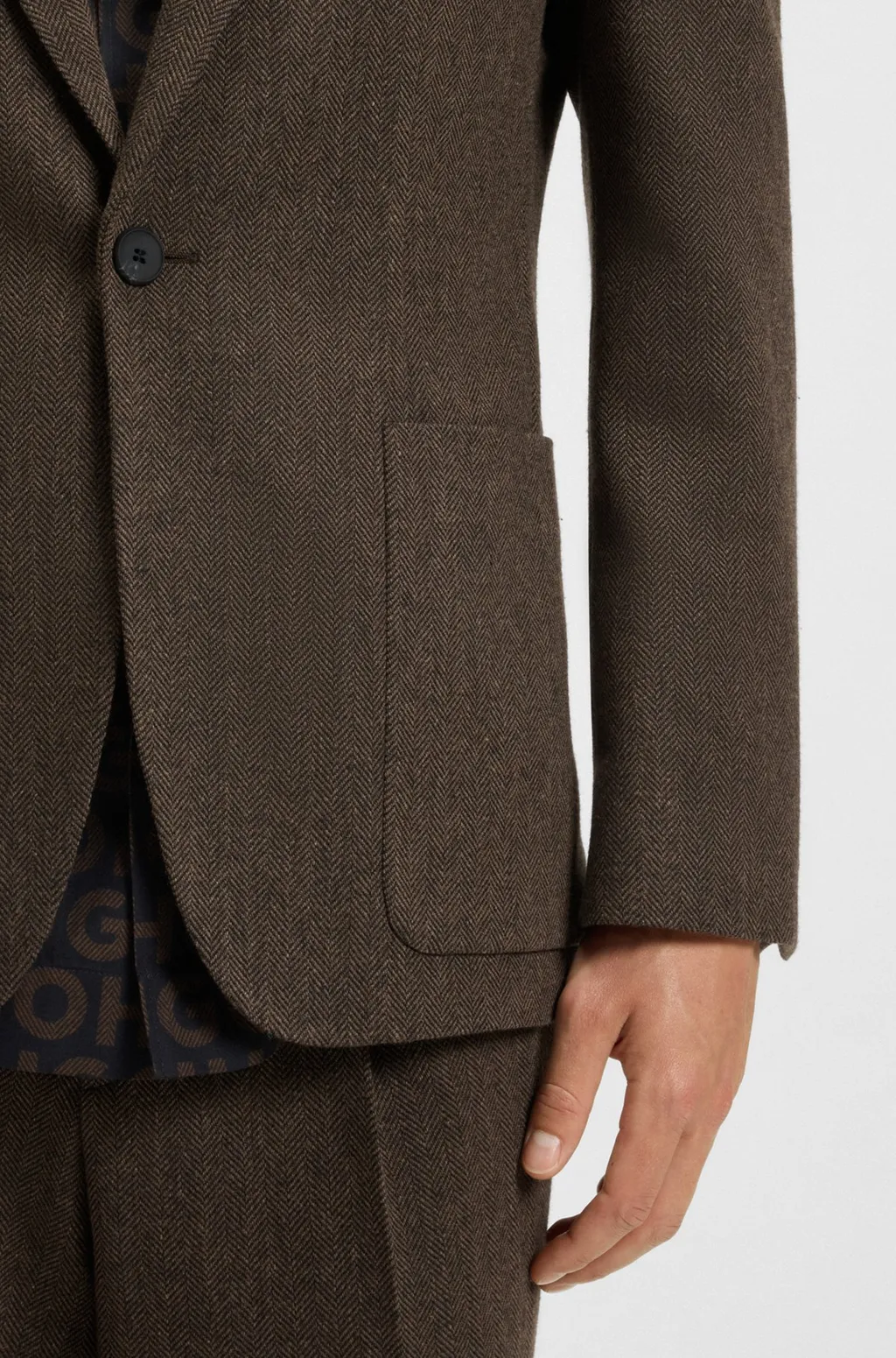 Long-Sleeved Suit Jacket