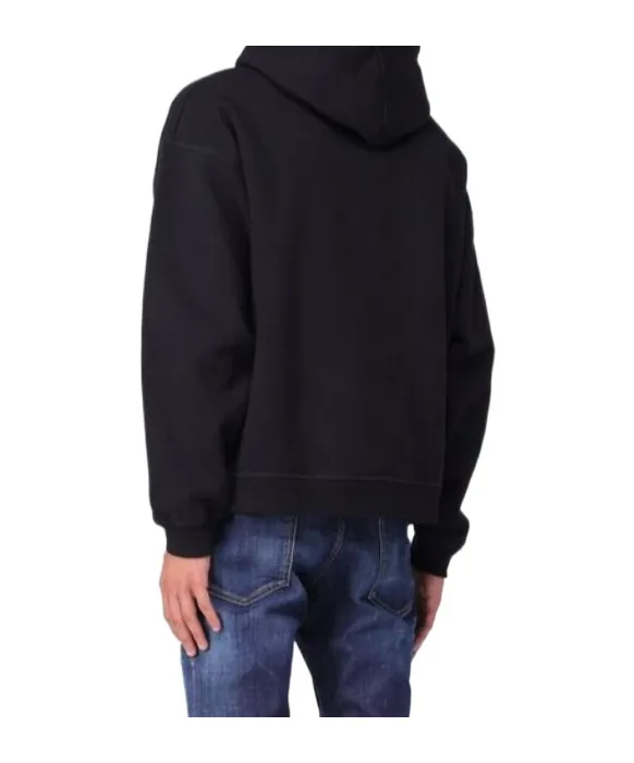 Long-Sleeved Sweatshirt