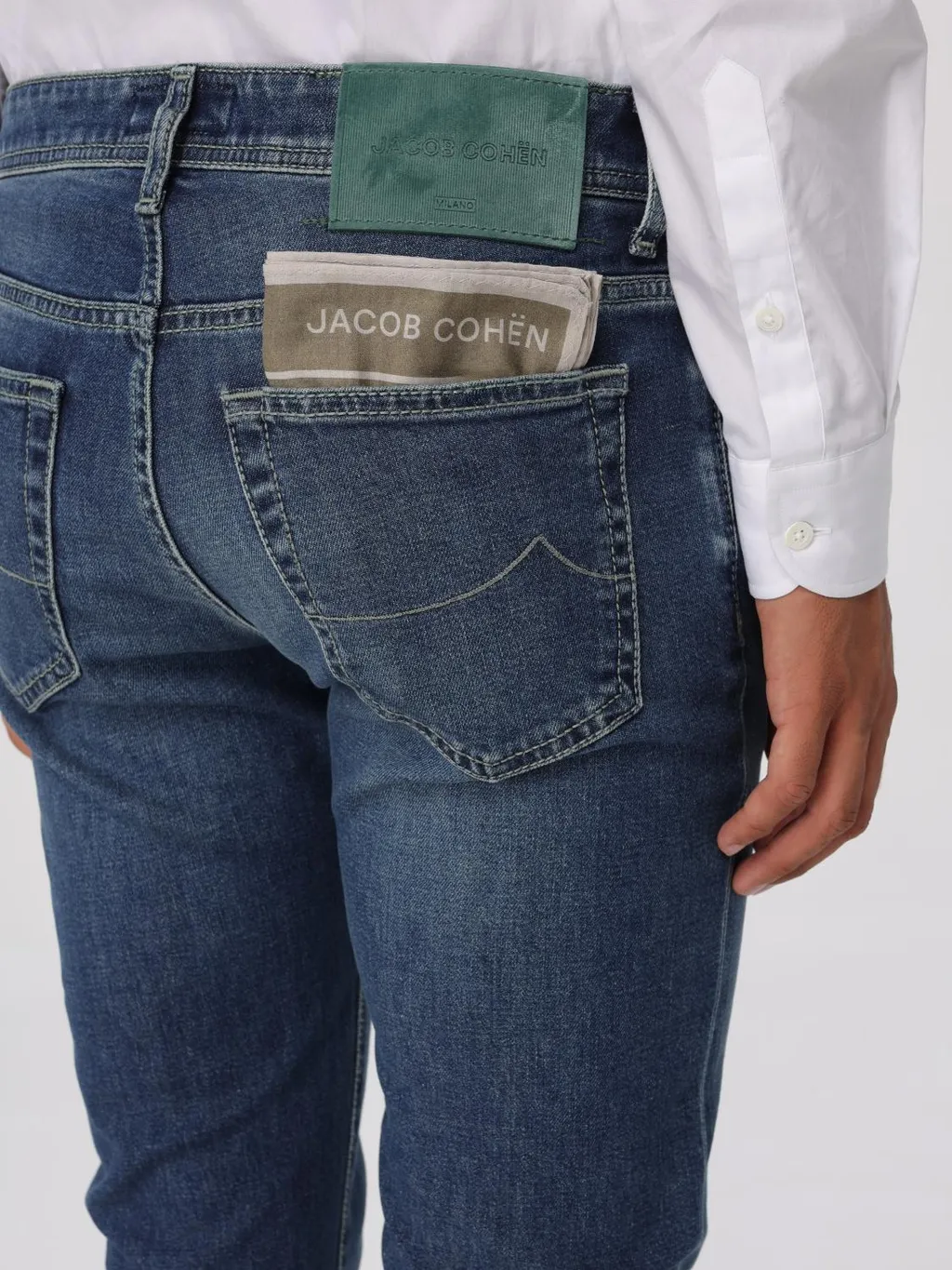 Belt-Loop Jeans