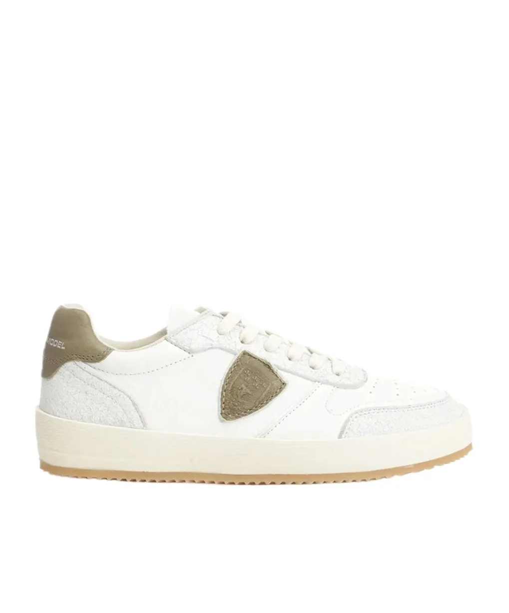 Logo Sneakers