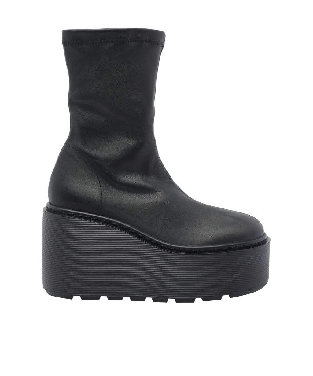 Vic Matie Round-Toe Platform Ankle Boots
