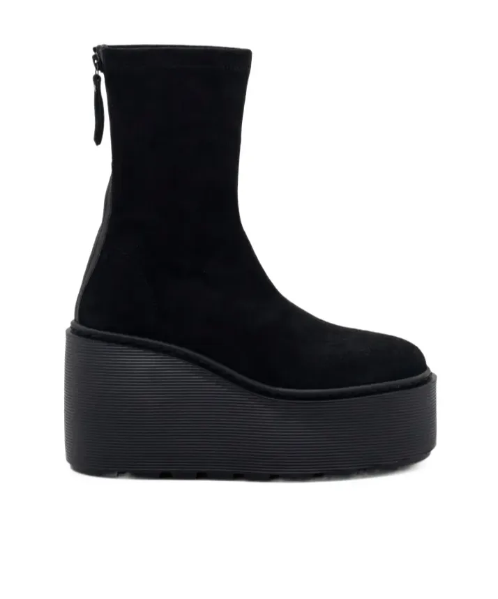 Vic Matie Round-Toe Platform Ankle Boots
