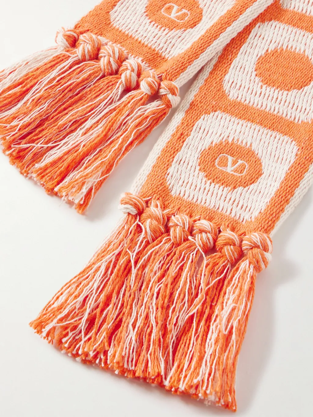 Pattern-Jacquard Scarf