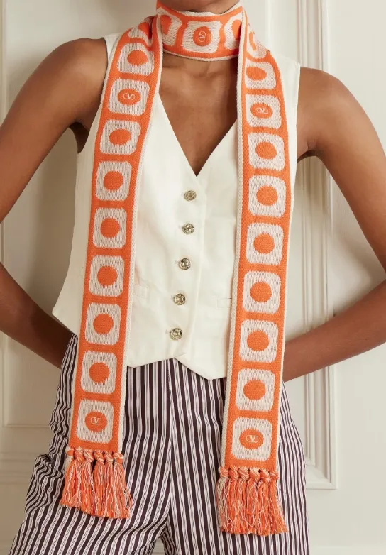 Pattern-Jacquard Scarf
