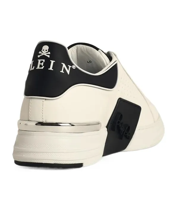 Logo Sneakers