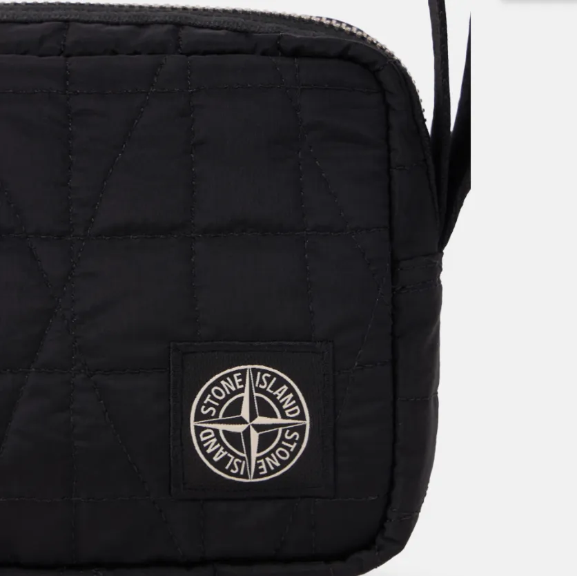 Stone Island Logo Patch Zipped Wrist Pouch
