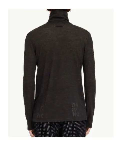 Long-Sleeved Turtleneck