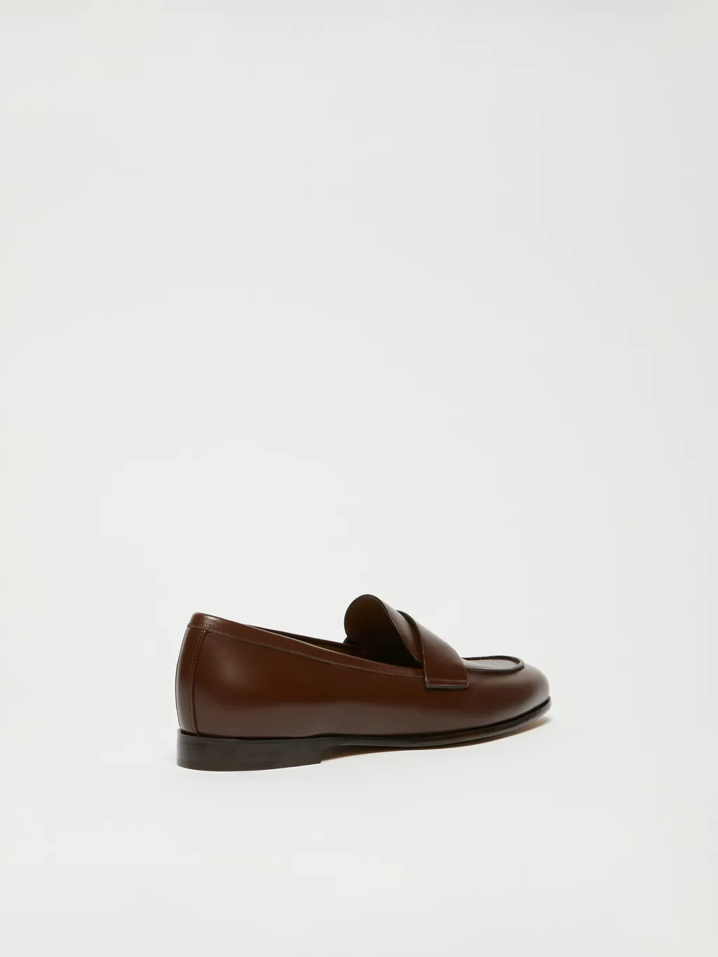 Semi-Glossy Leather Moccasins