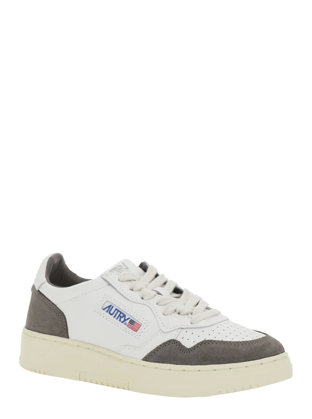 Medalist Low-Top Sneakers