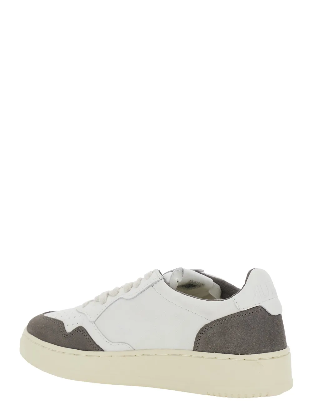 Medalist Low-Top Sneakers