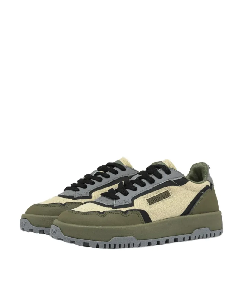 Wildpace Sneakers