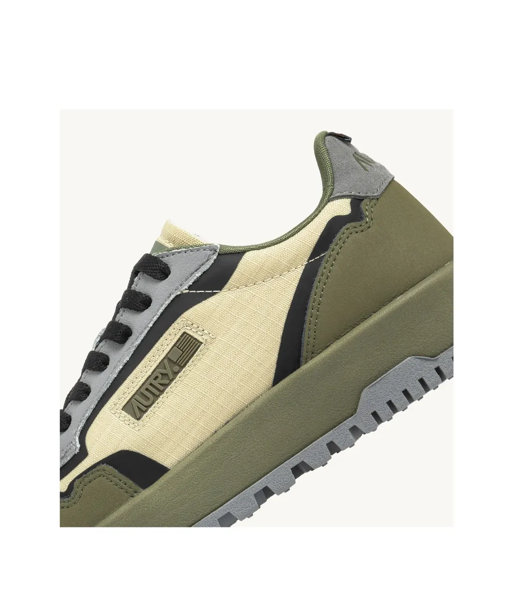 Wildpace Sneakers