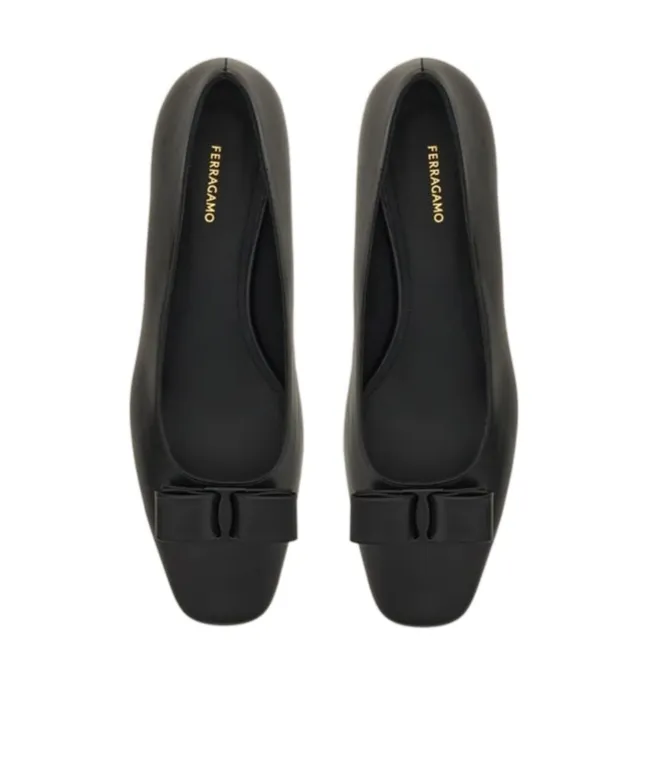 Ferragamo Iconic Bow Pumps