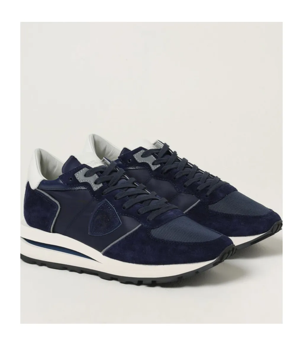 Lace-Up Casual Sneakers