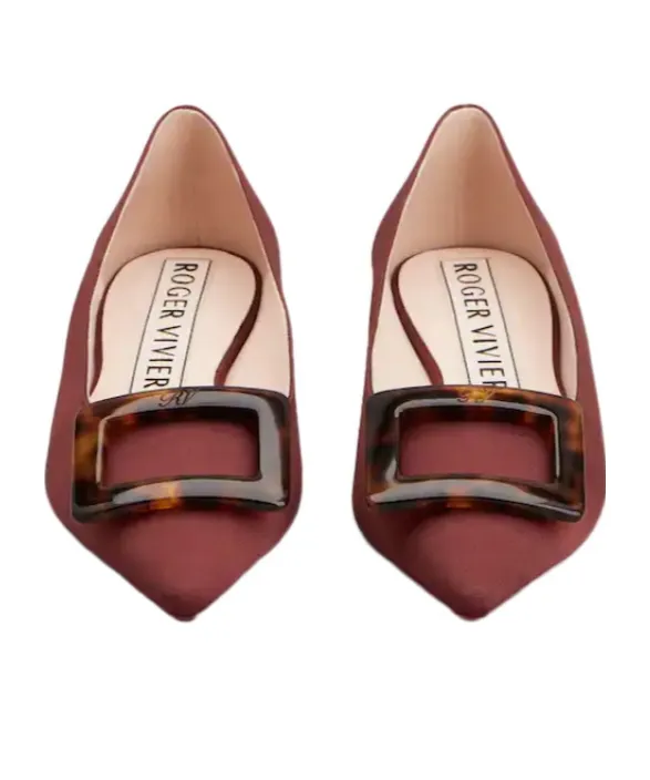 Roger Vivier Pointed Toe Flat Shoes