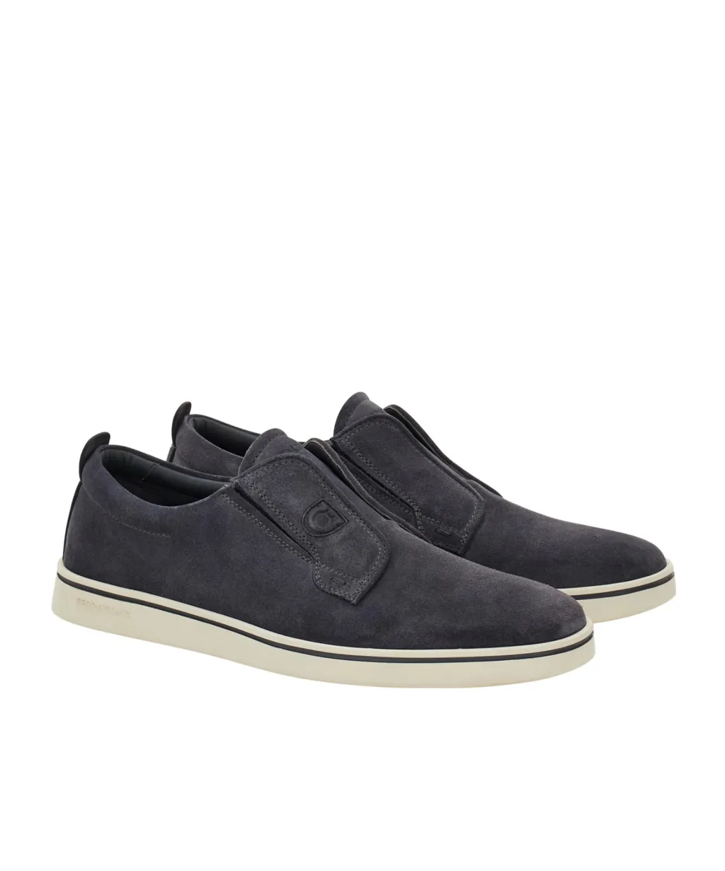 Slip-On Sneaker