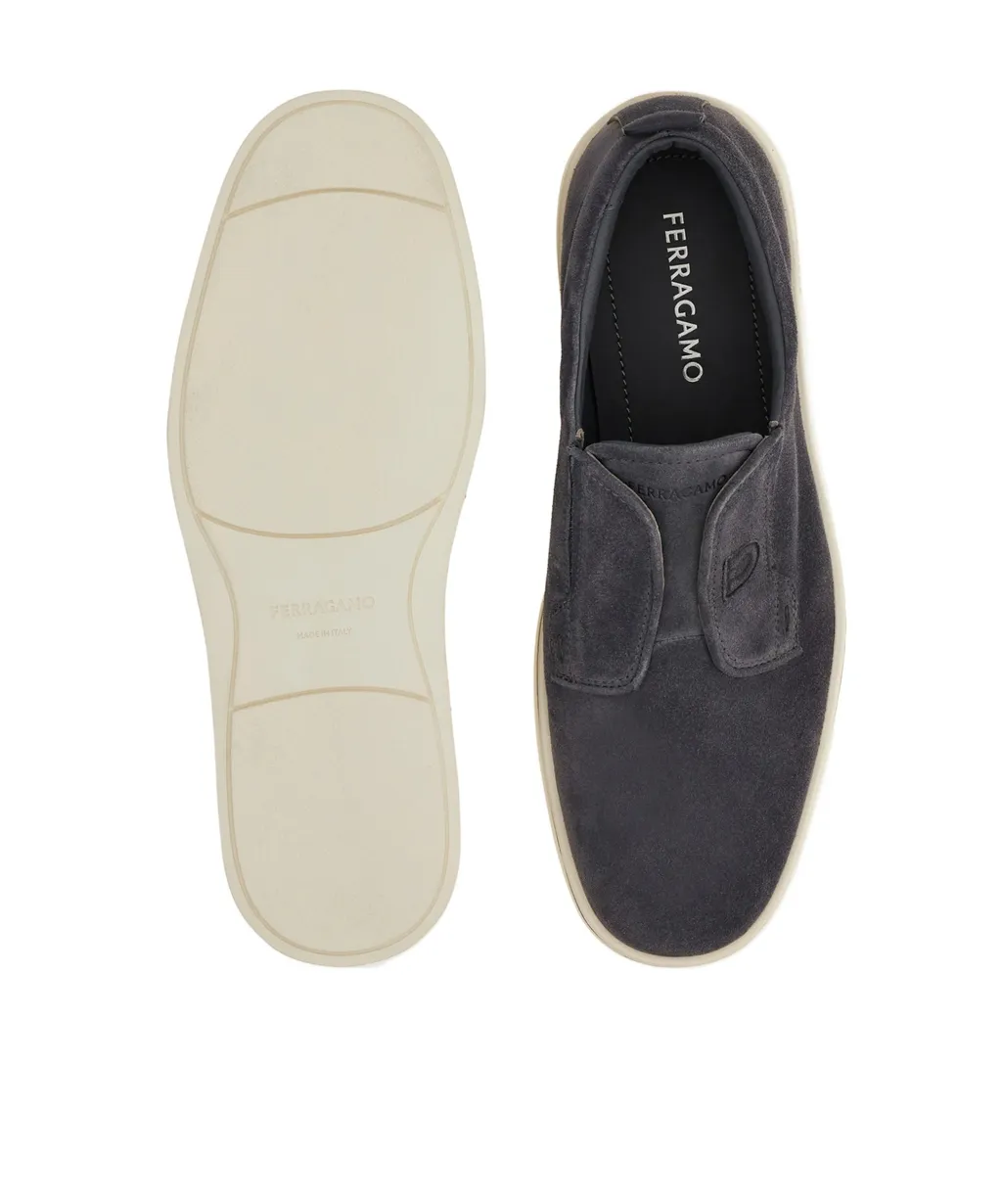 Slip-On Sneaker