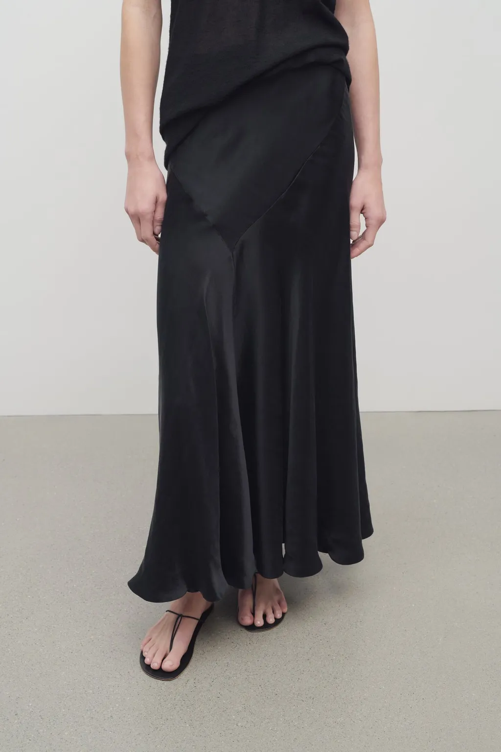 Luce Asymmetric Skirt