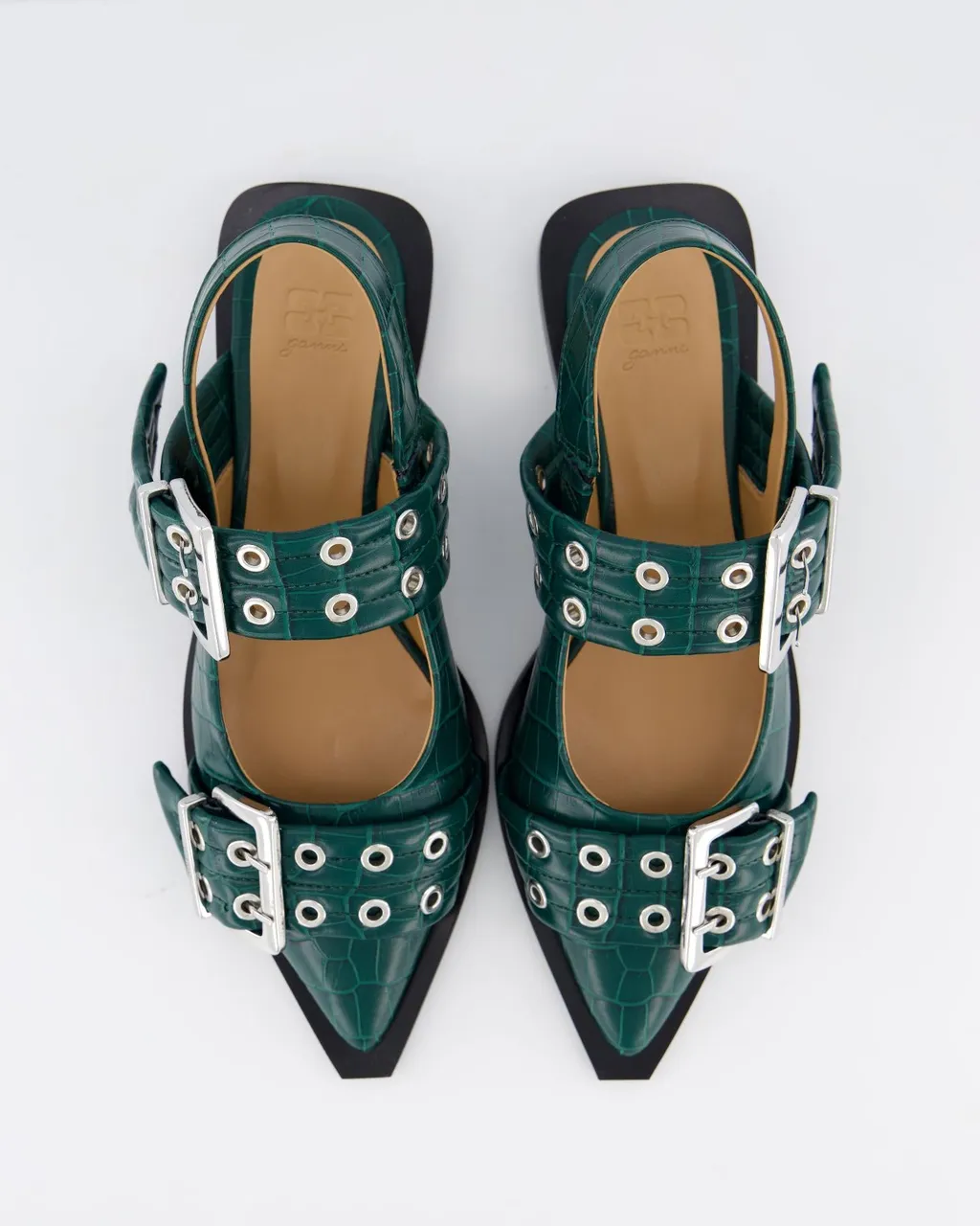 Double-Buckle Pointed Flat Pumps