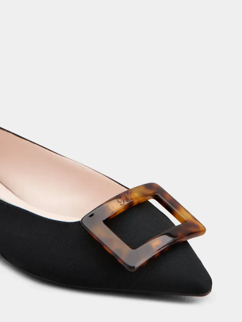 Roger Vivier Pointed Toe Flat Shoes